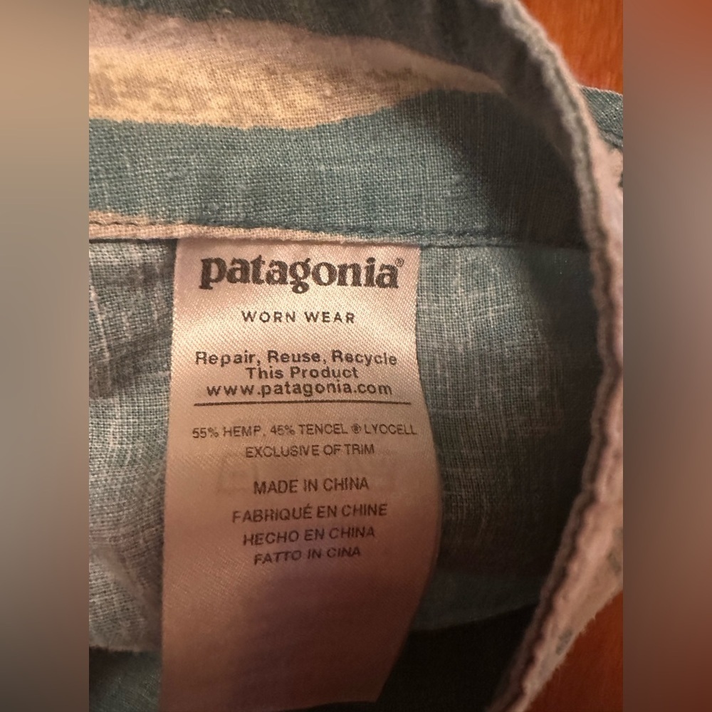 Patagonia Womens Garden Island Shorts Medium - Picture 8 of 8